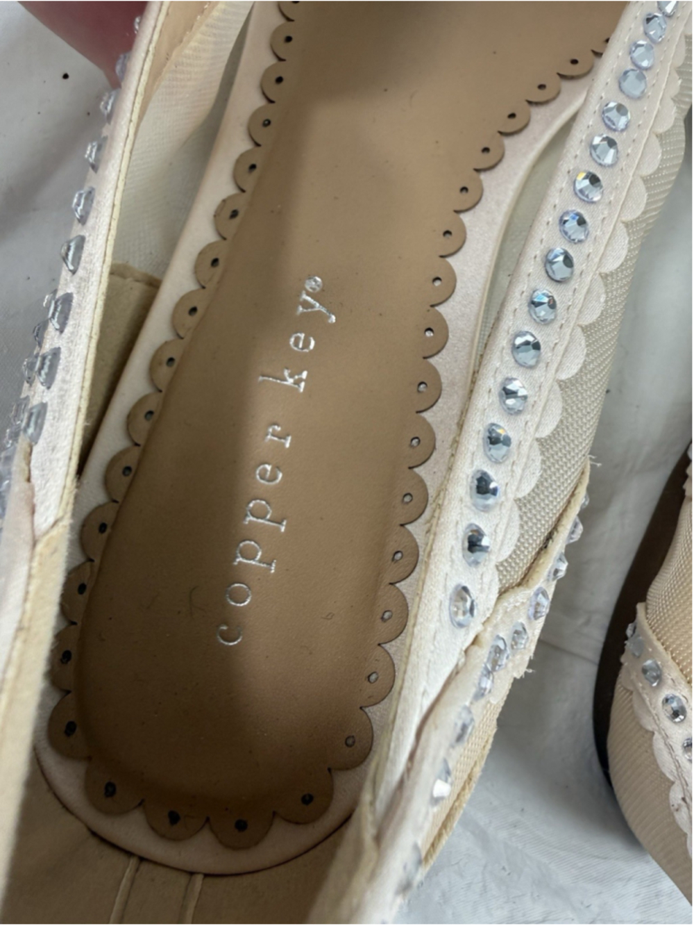 Copper Key Crystal Pointed Toe Butterfly Flat Shoes Womens 8M - Picture 8 of 15